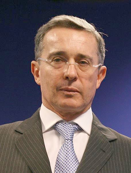 Retrato de Álvaro Uribe