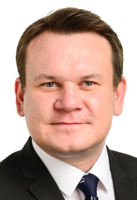 Retrato: Dominik Tarczyński