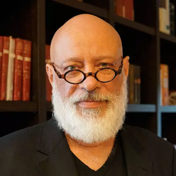 Portrait of Luiz Felipe Pondé