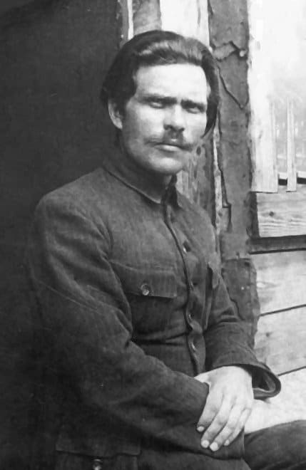 Retrato de Néstor Makhno